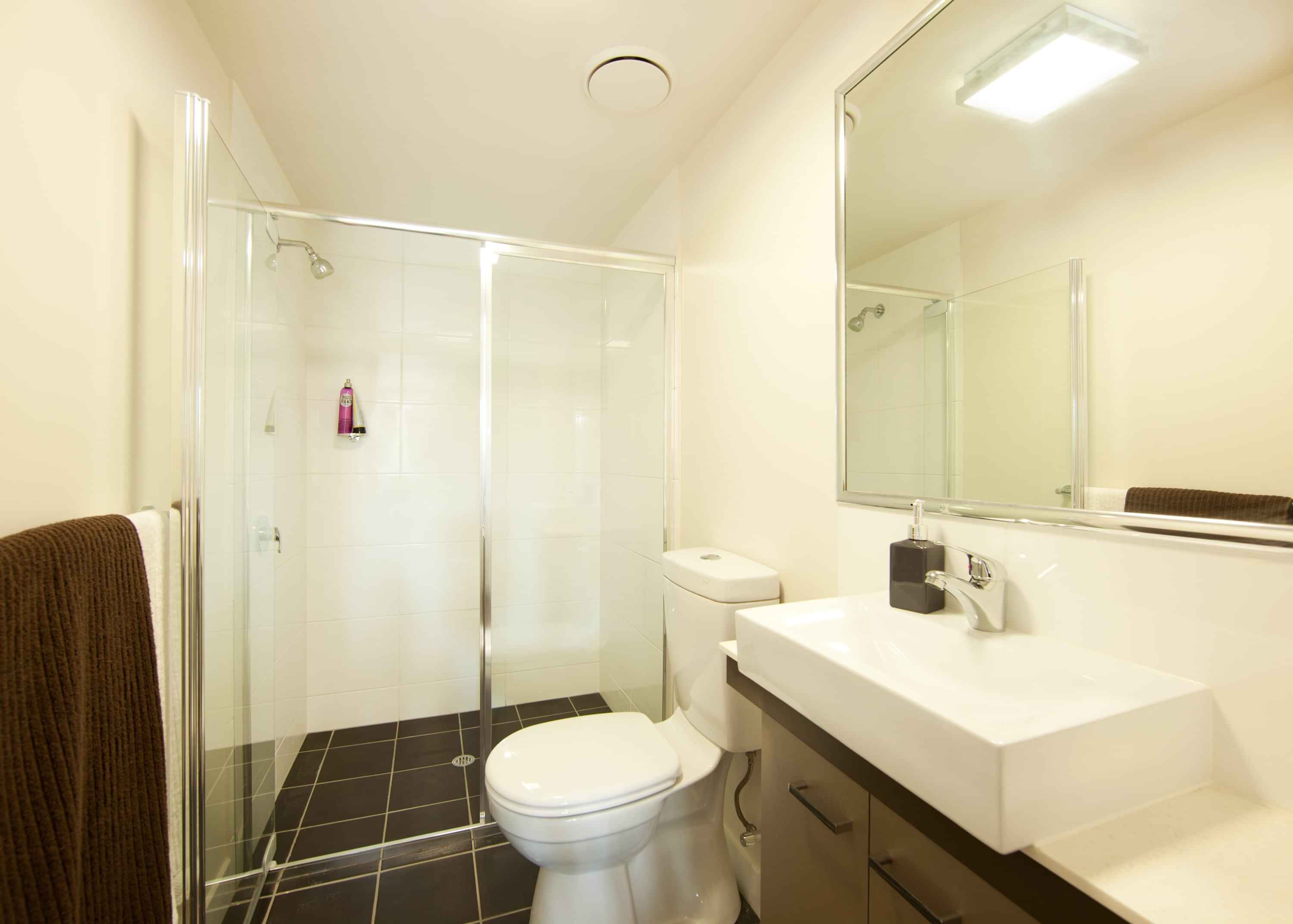Unilodge @ UQ – St Lucia, Brisbane - Brisbane, Queensland, Australia - Bathroom