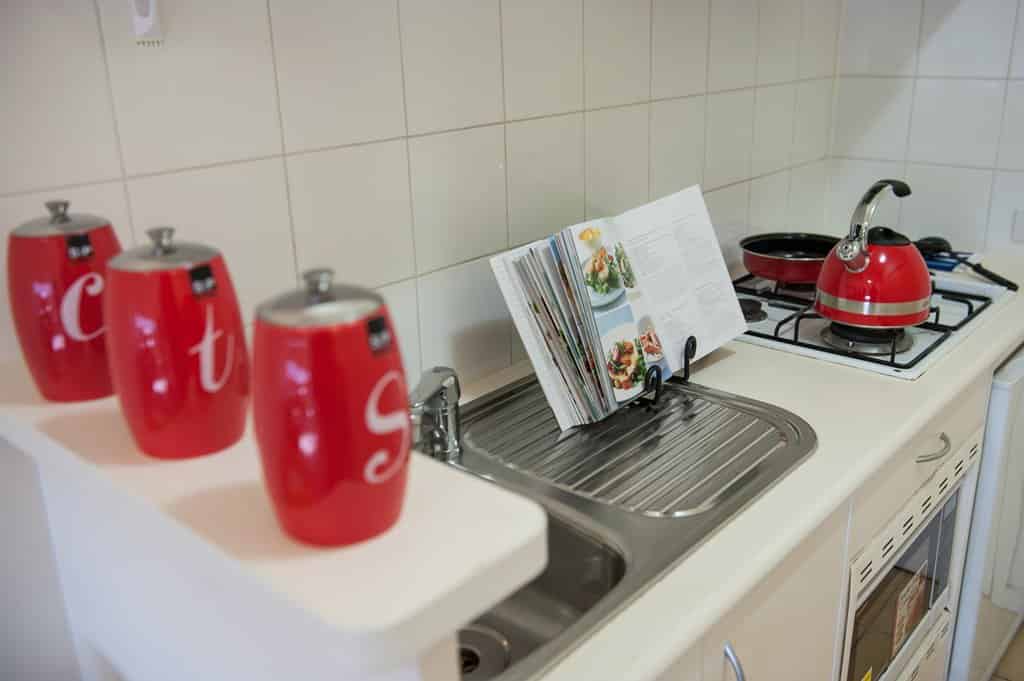 Student Living - 550 Lygon, Melbourne - Melbourne, Victoria, Australia - Kitchen
