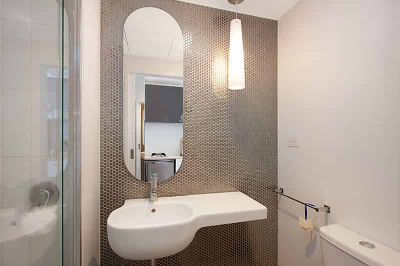 Student Living D2, Melbourne - Melbourne, Victoria, Australia - Bathroom