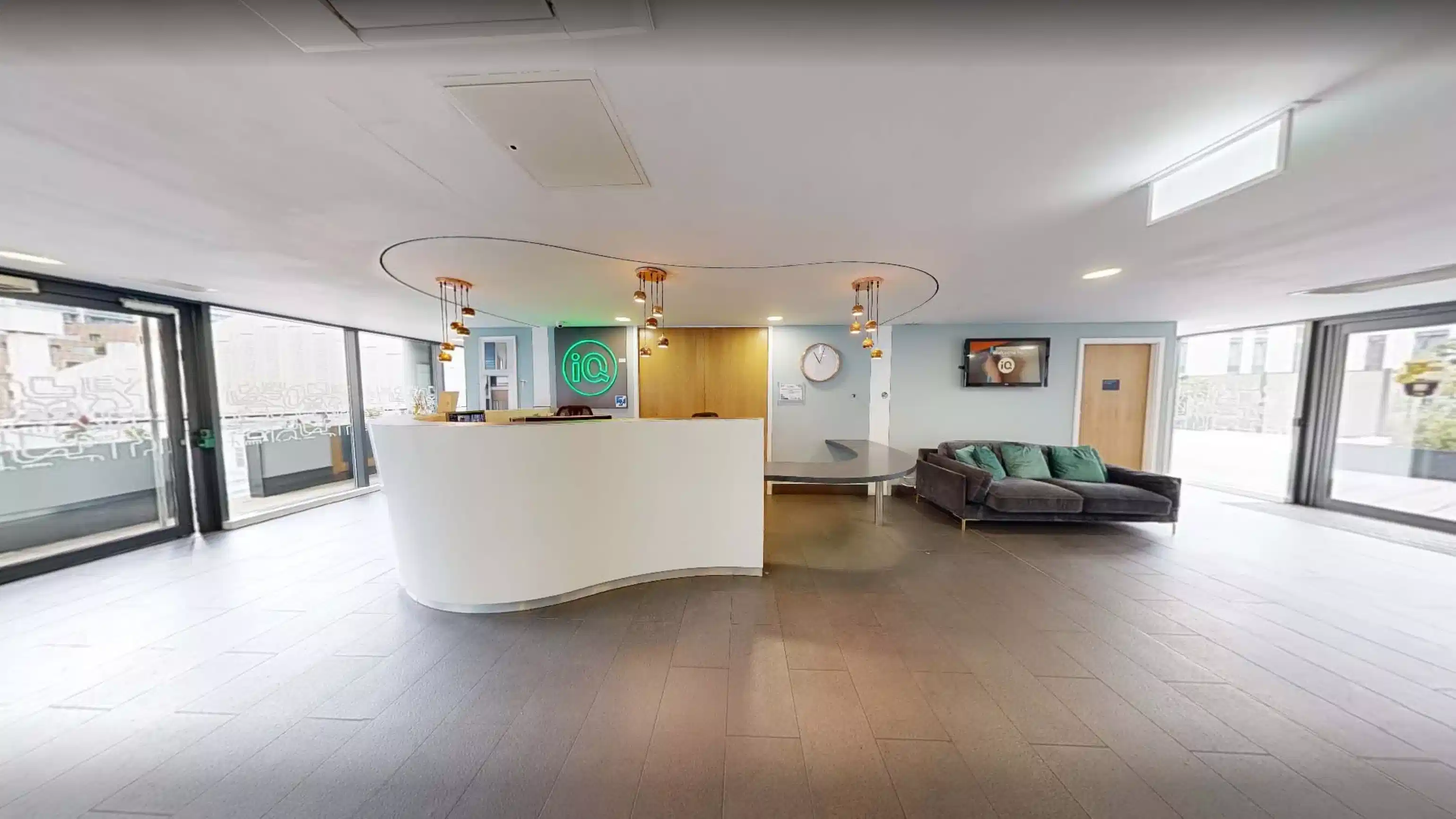 iQ Sterling Court, London image 38