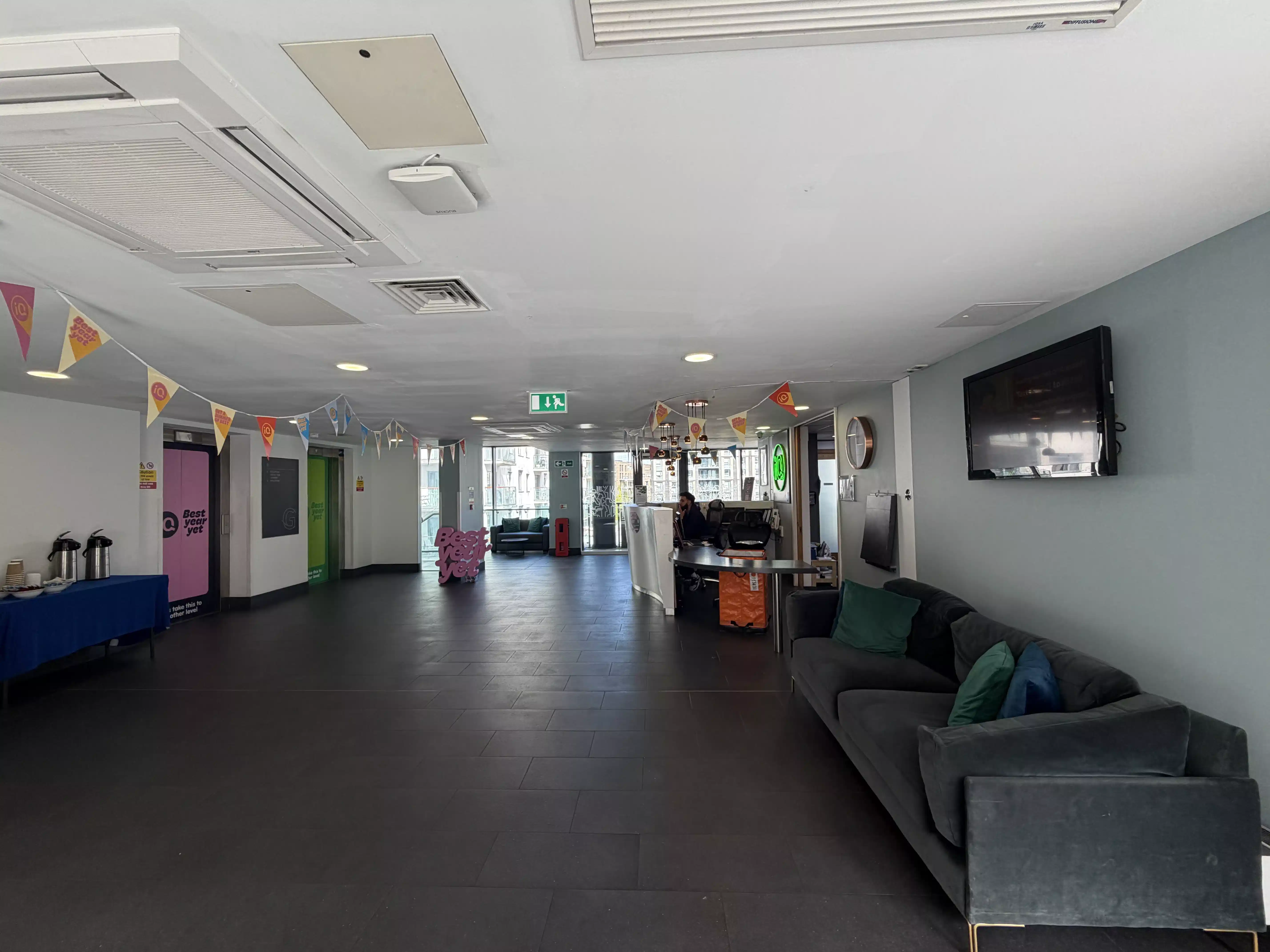 iQ Sterling Court, London image 33