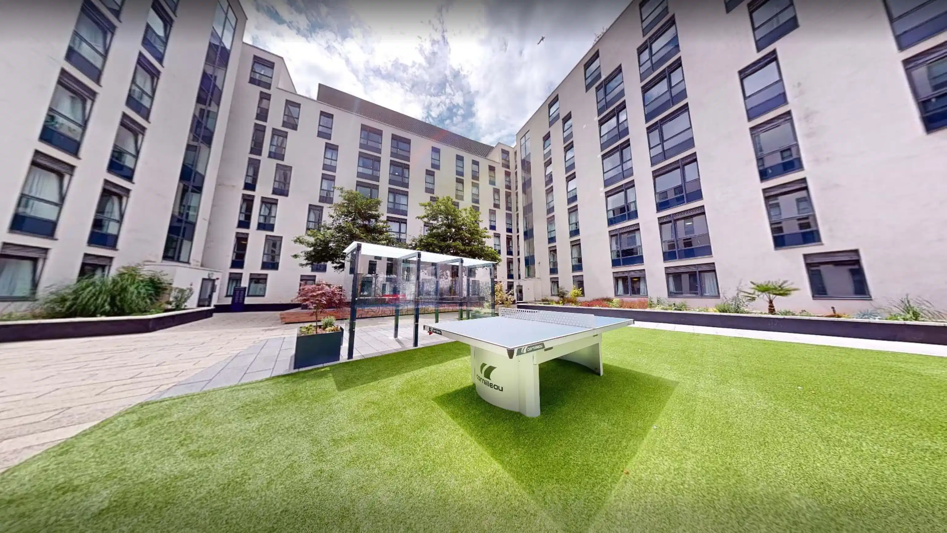 iQ Sterling Court, London image 57