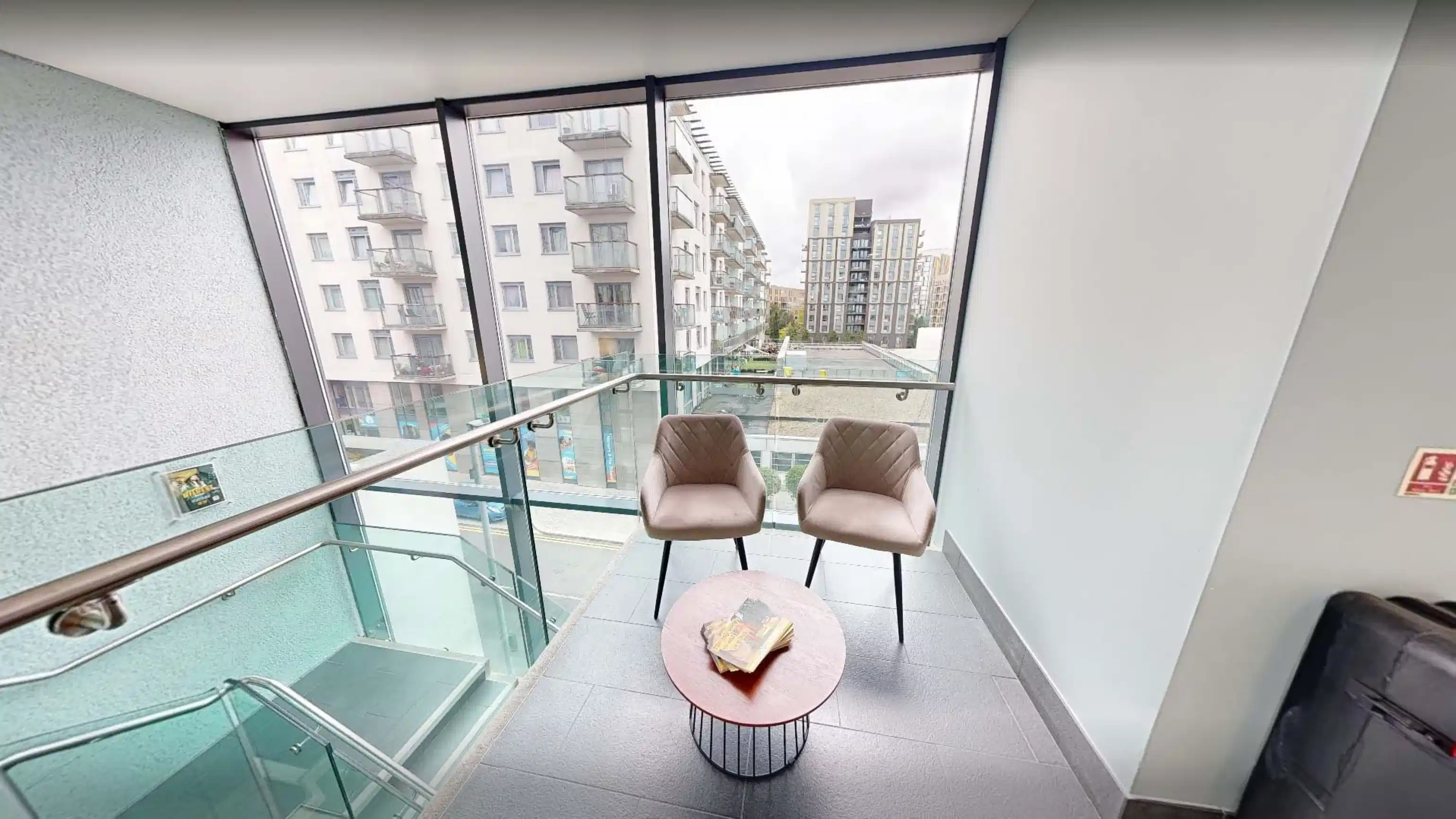 iQ Sterling Court, London image 41