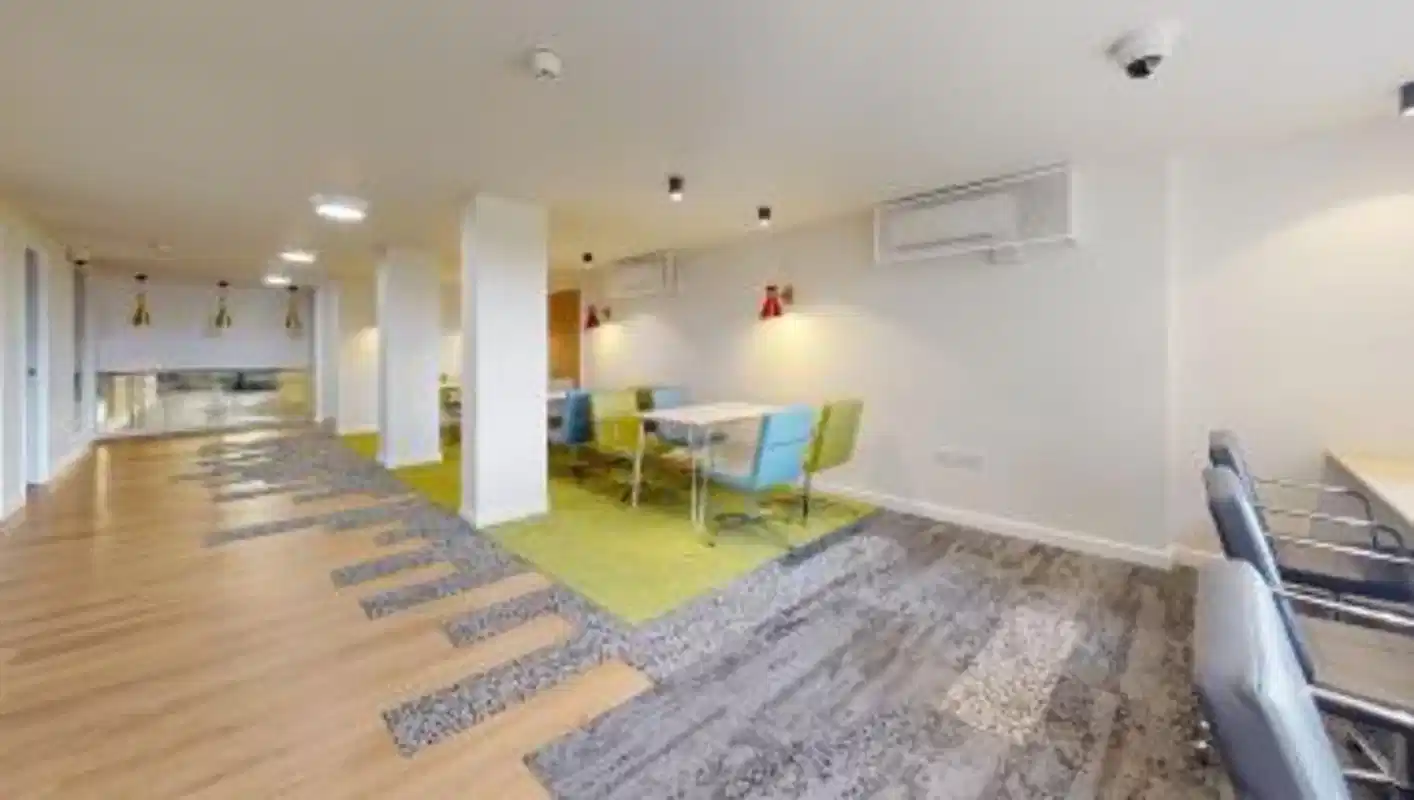 iQ Tufnell House, London image 10