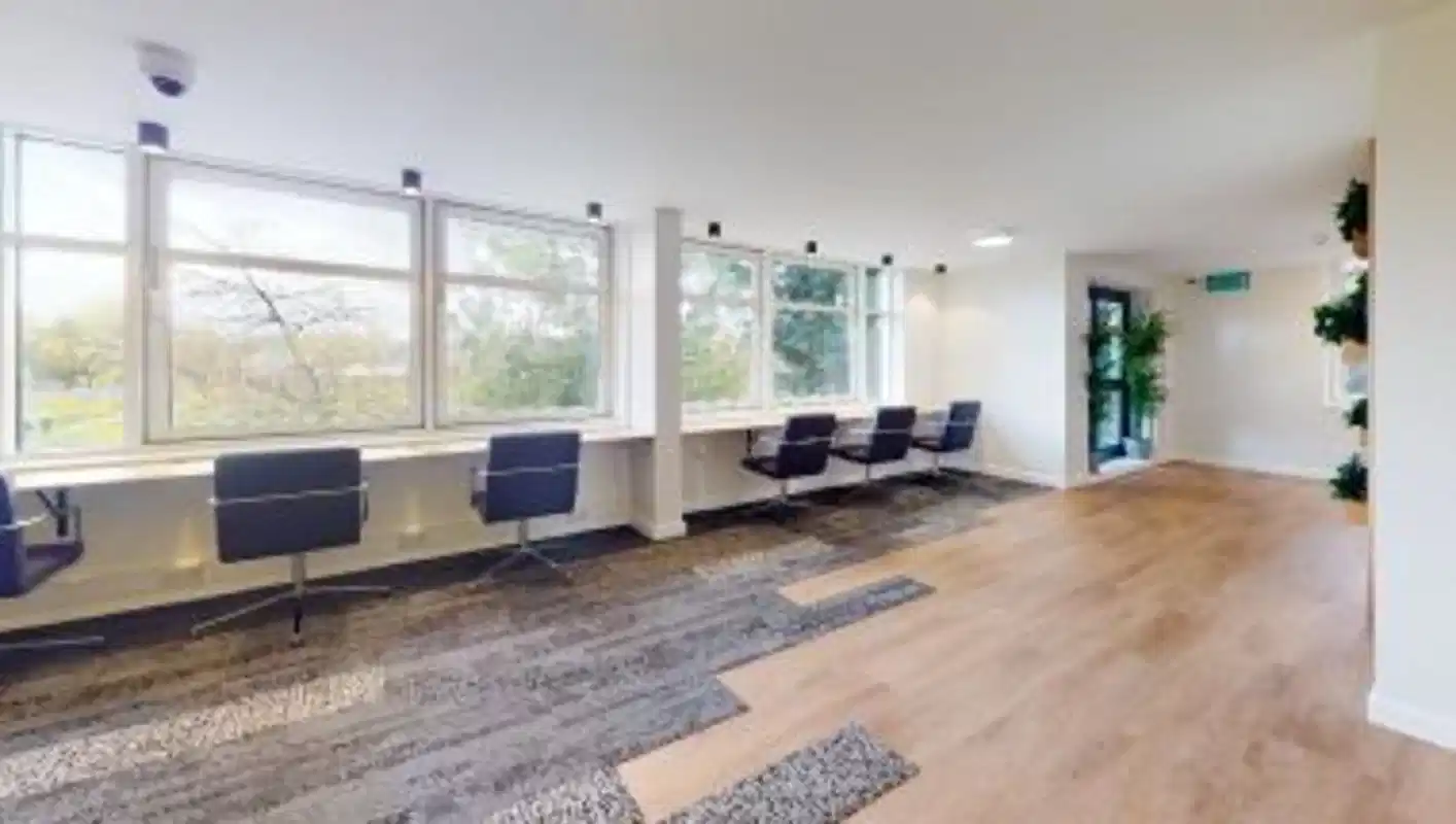 iQ Tufnell House, London image 8
