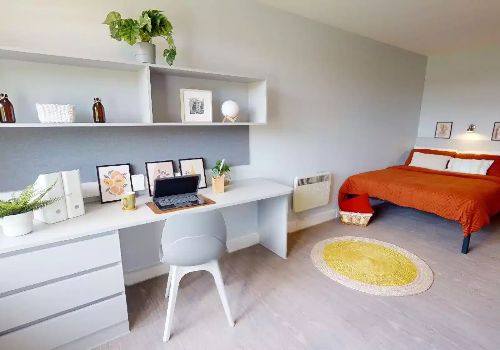 Gold En Suite Plus