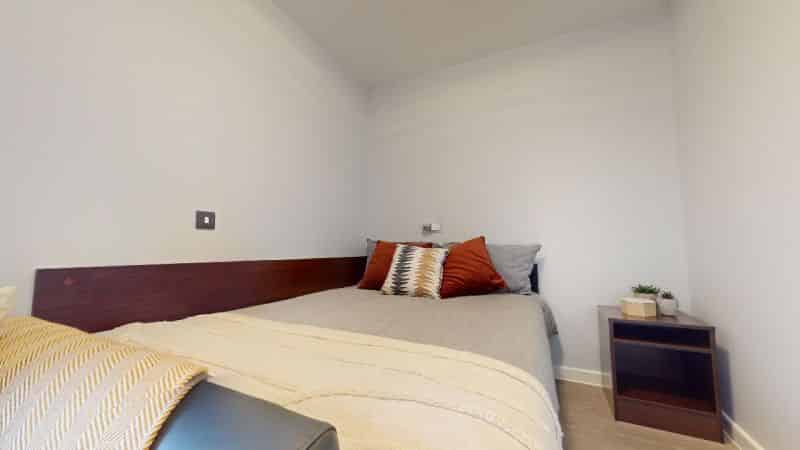 Platinum En Suite Plus