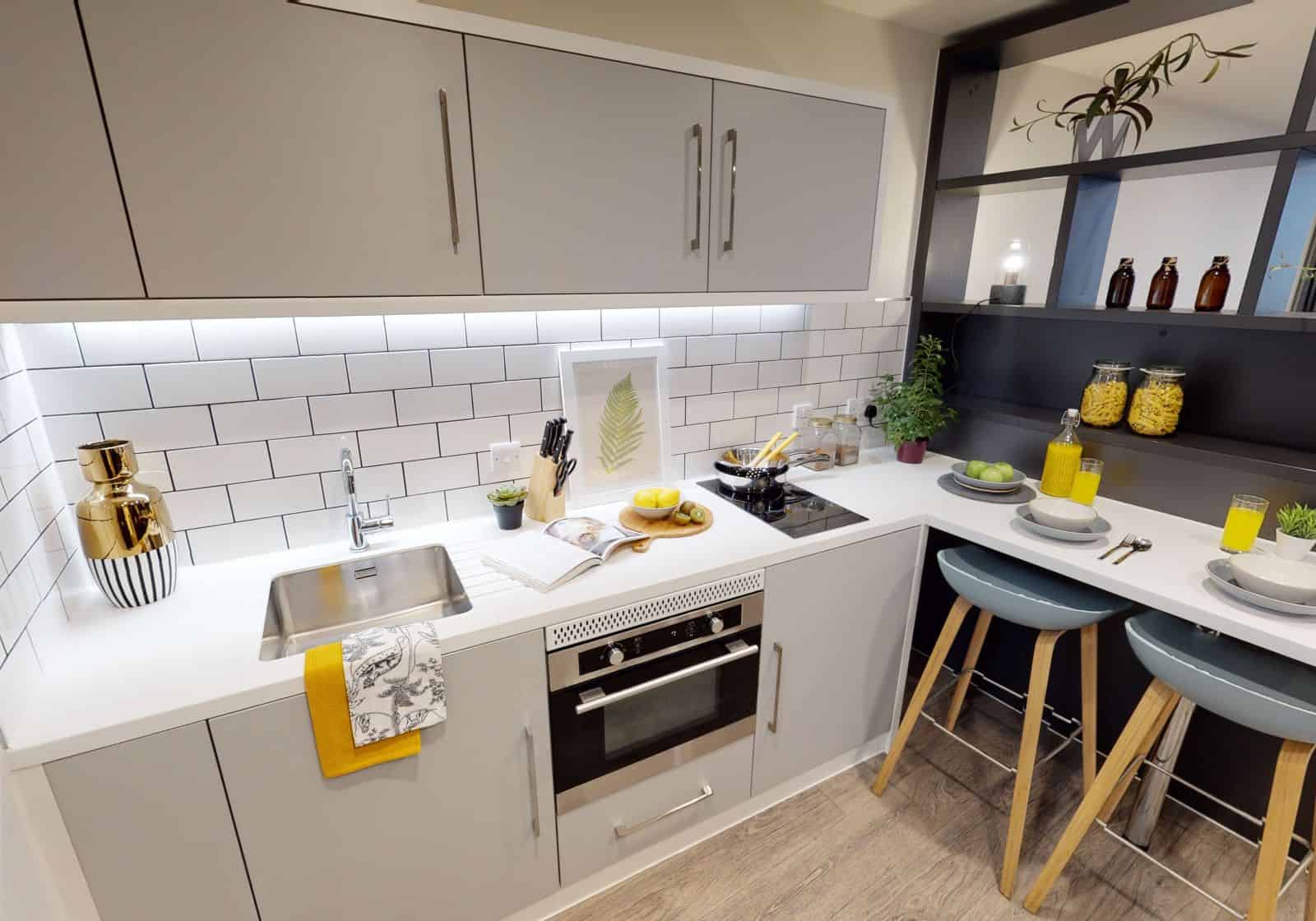 Amenities?w=400&h=260&fit=crop&q=40&auto=format&trim=auto