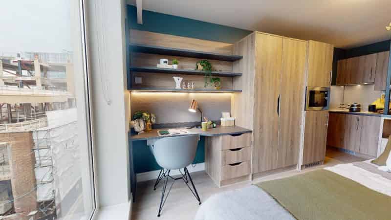 Amenities?w=400&h=260&fit=crop&q=40&auto=format&trim=auto