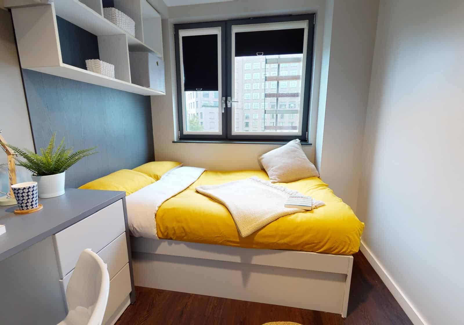 Silver 3 Bed Apt