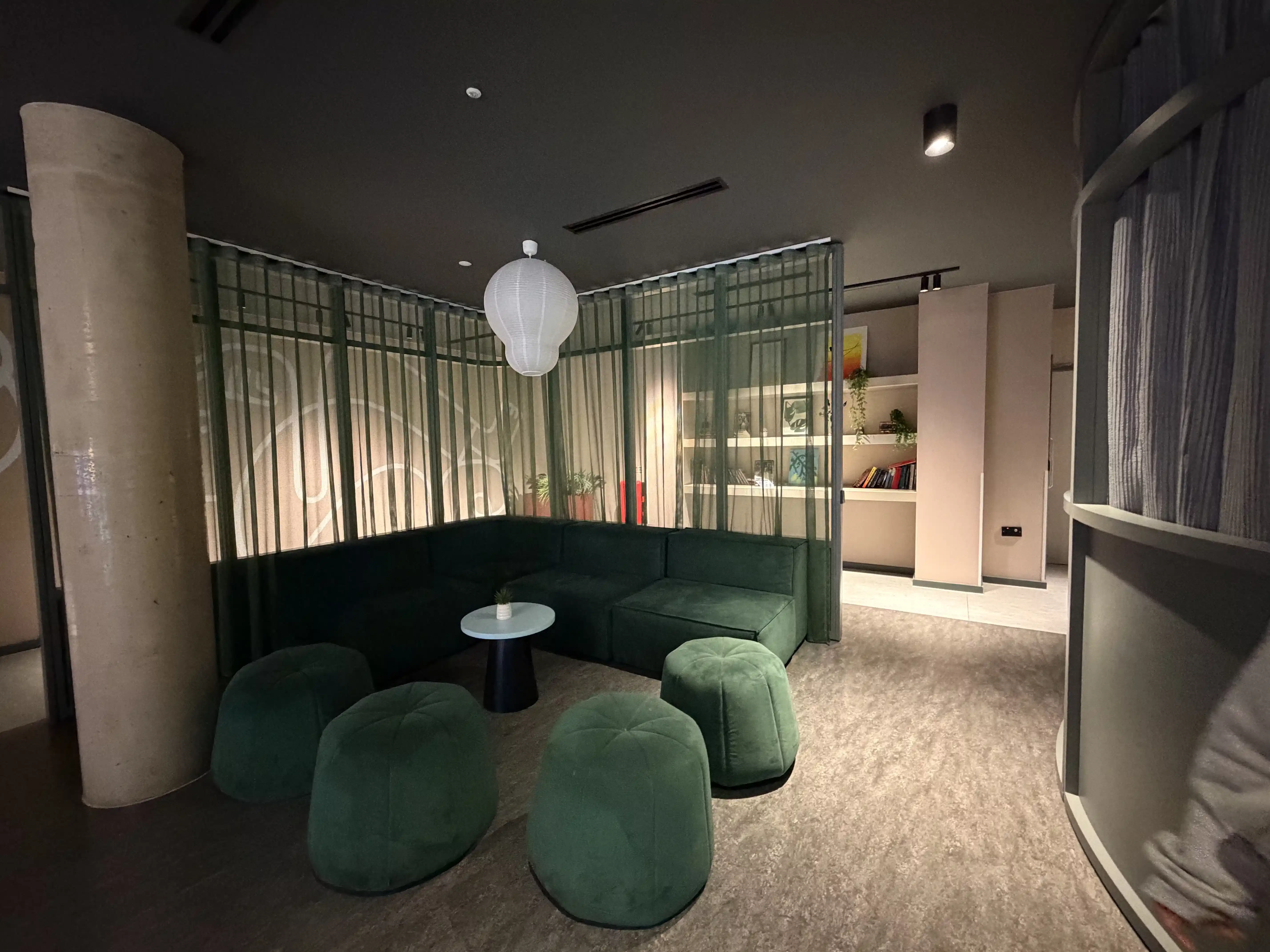 iQ City, London image 64