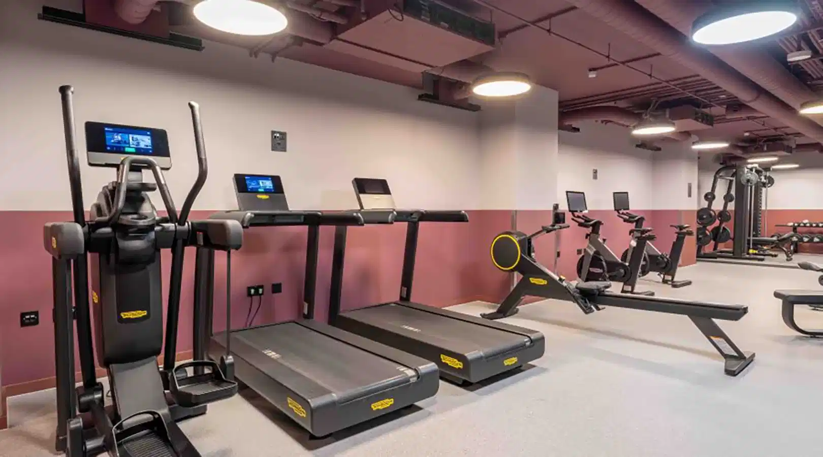 iQ City, London image 33
