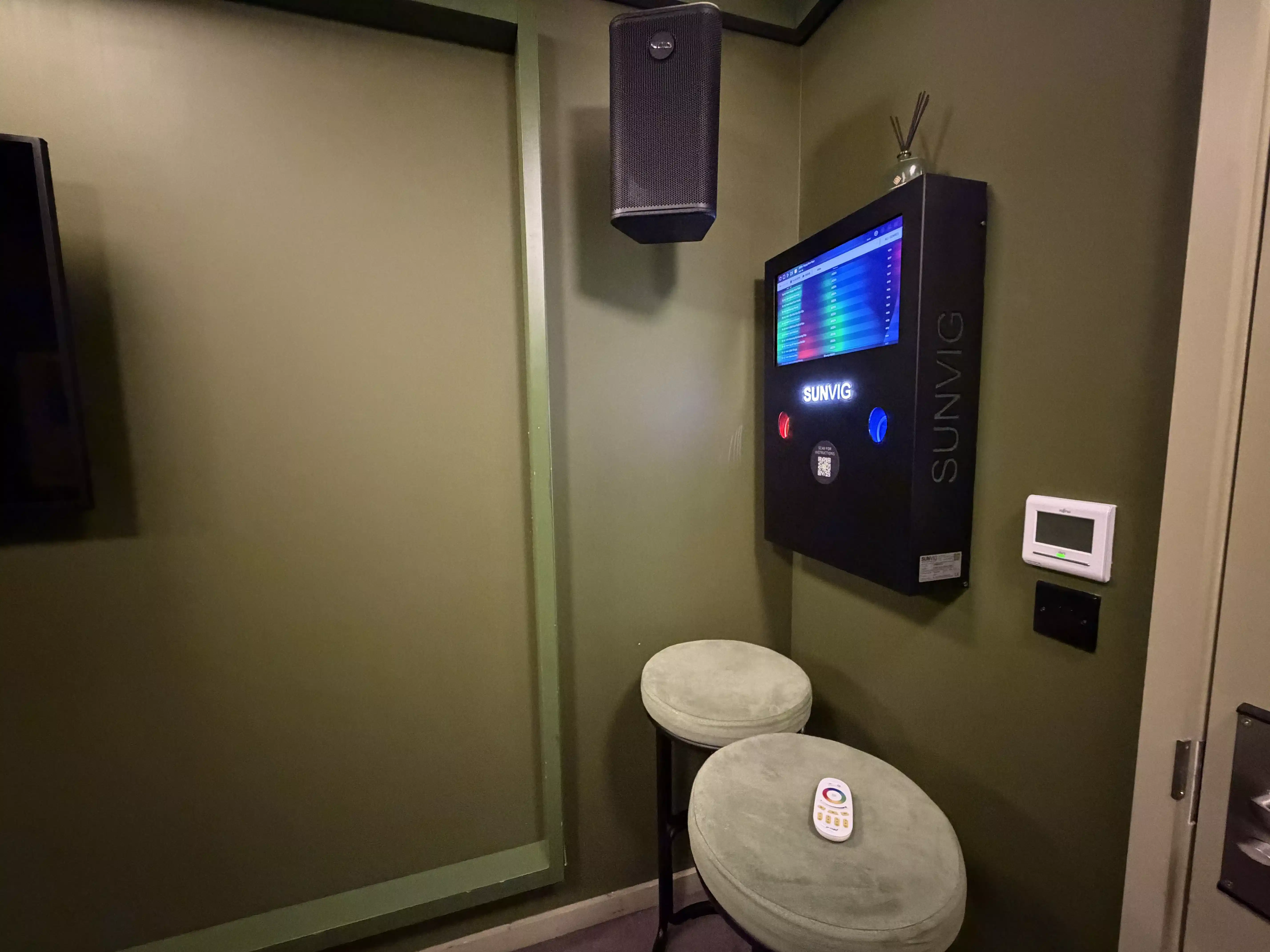 iQ City, London image 48