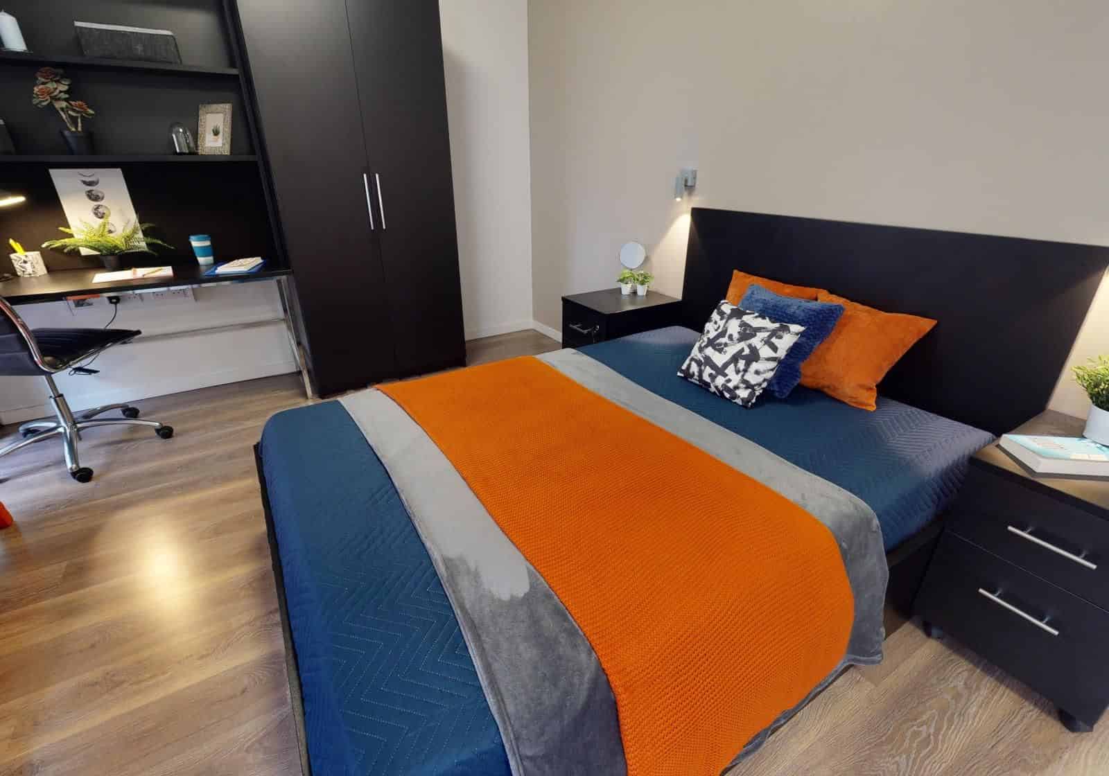 Bronze 1 Bed Apartment