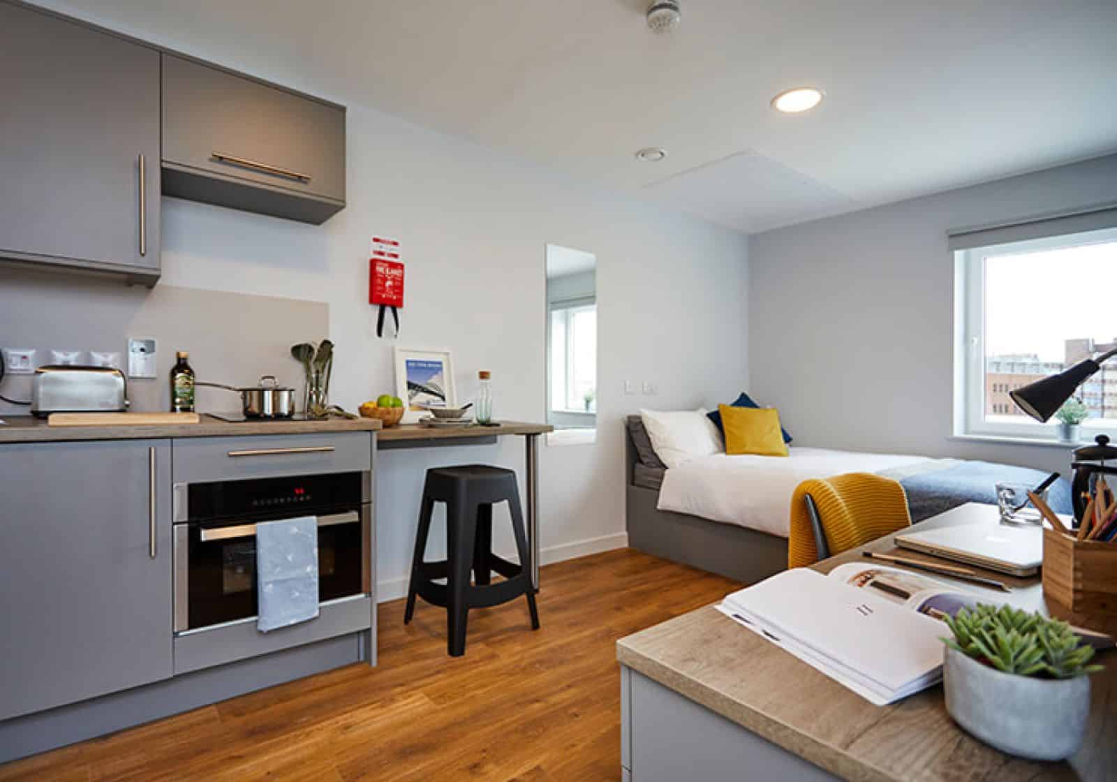 Penthouse Studio Plus
