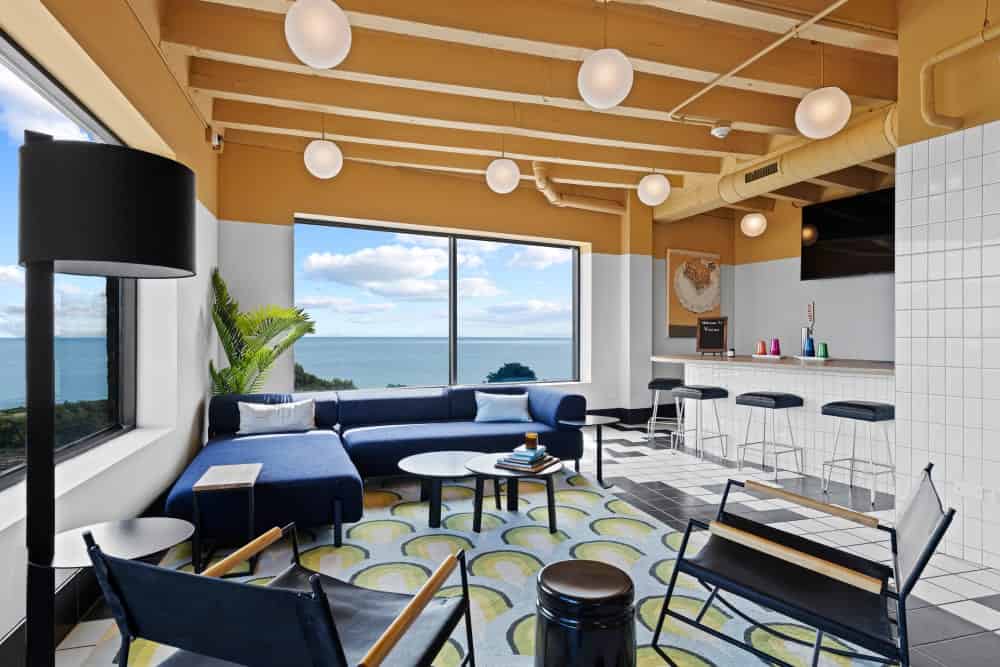 The Vivian, Chicago 5