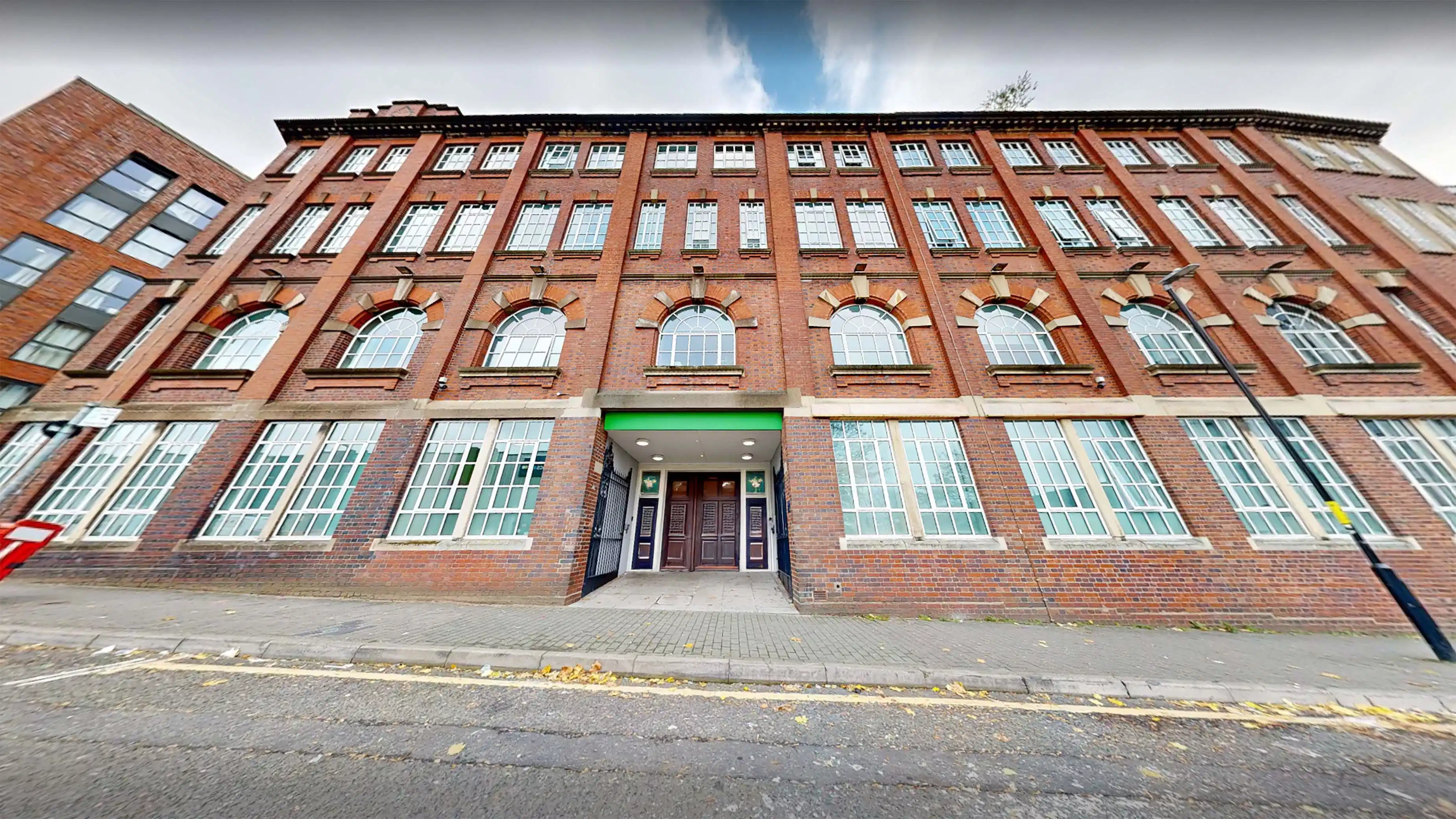 iQ Studios 51, Birmingham image 16