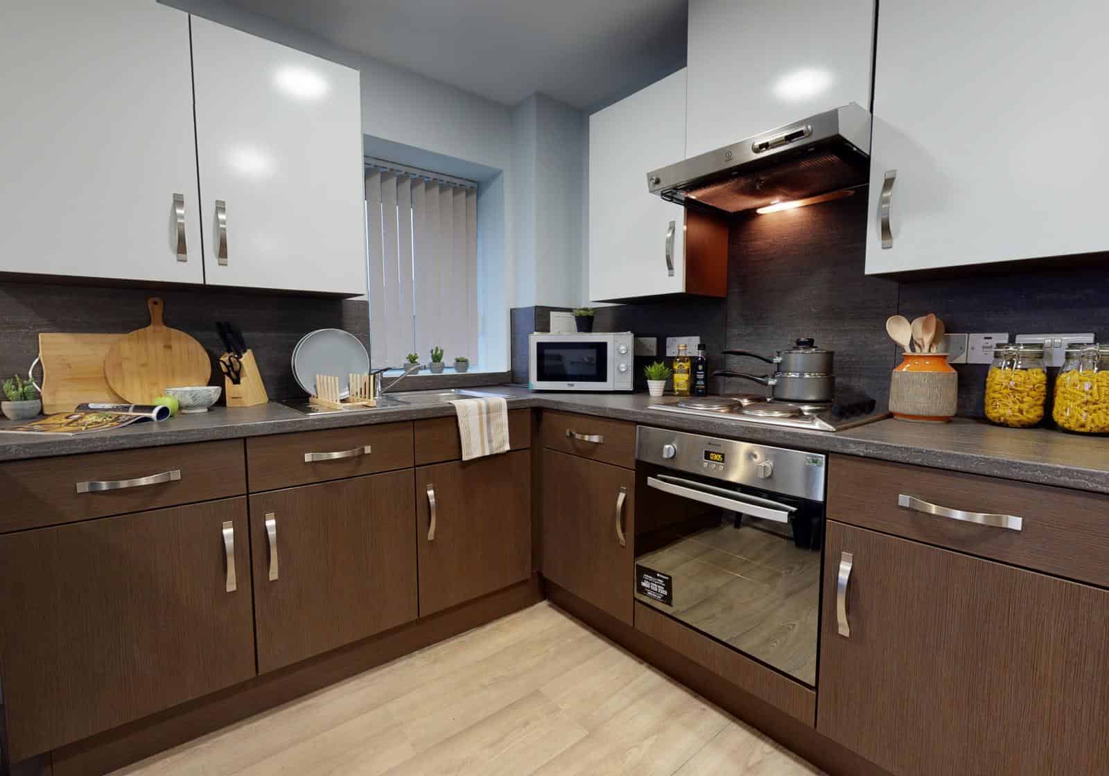 iQ Penworks House, Birmingham - Birmingham, England, United Kingdom - Kitchen