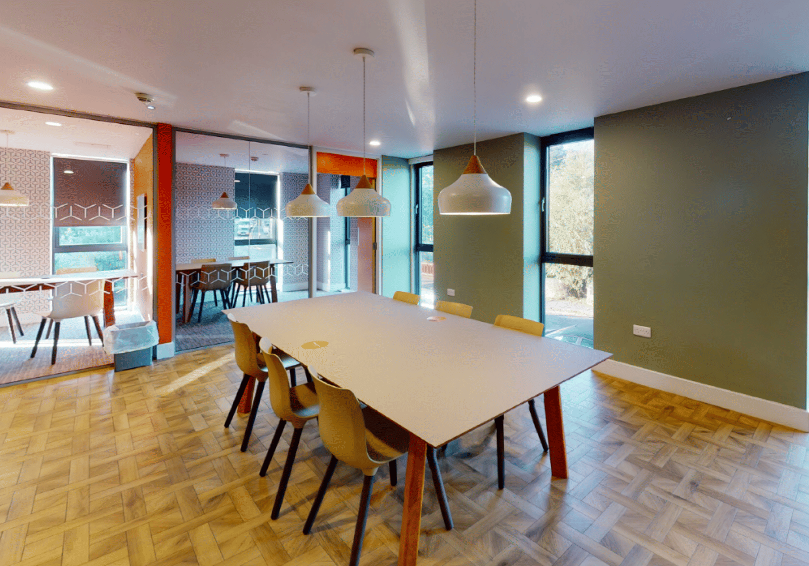 Kitchen?w=400&h=260&fit=crop&q=40&auto=format&trim=auto