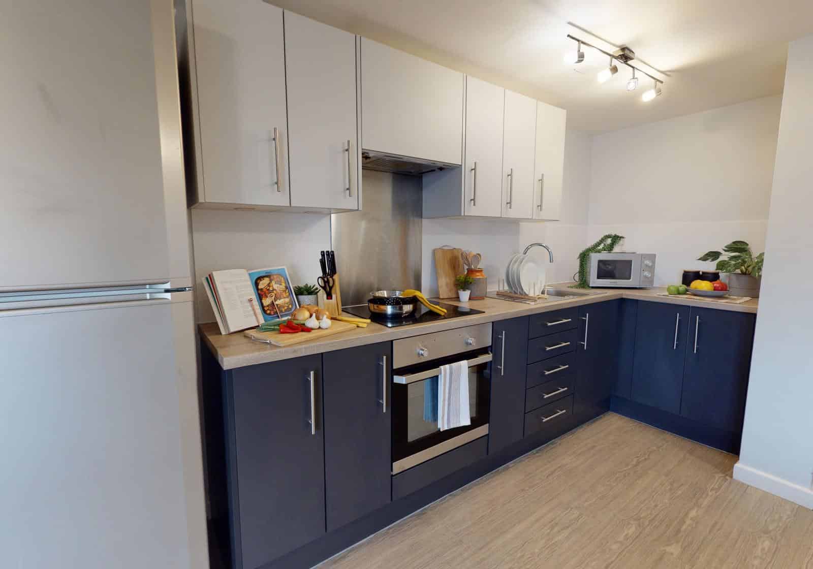 Common Area?w=400&h=260&fit=crop&q=40&auto=format&trim=auto