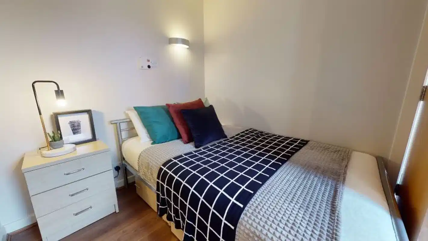 Silver 2 Bed Apartment