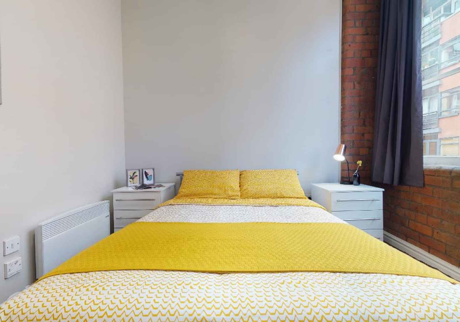 Amenities?w=400&h=260&fit=crop&q=40&auto=format&trim=auto