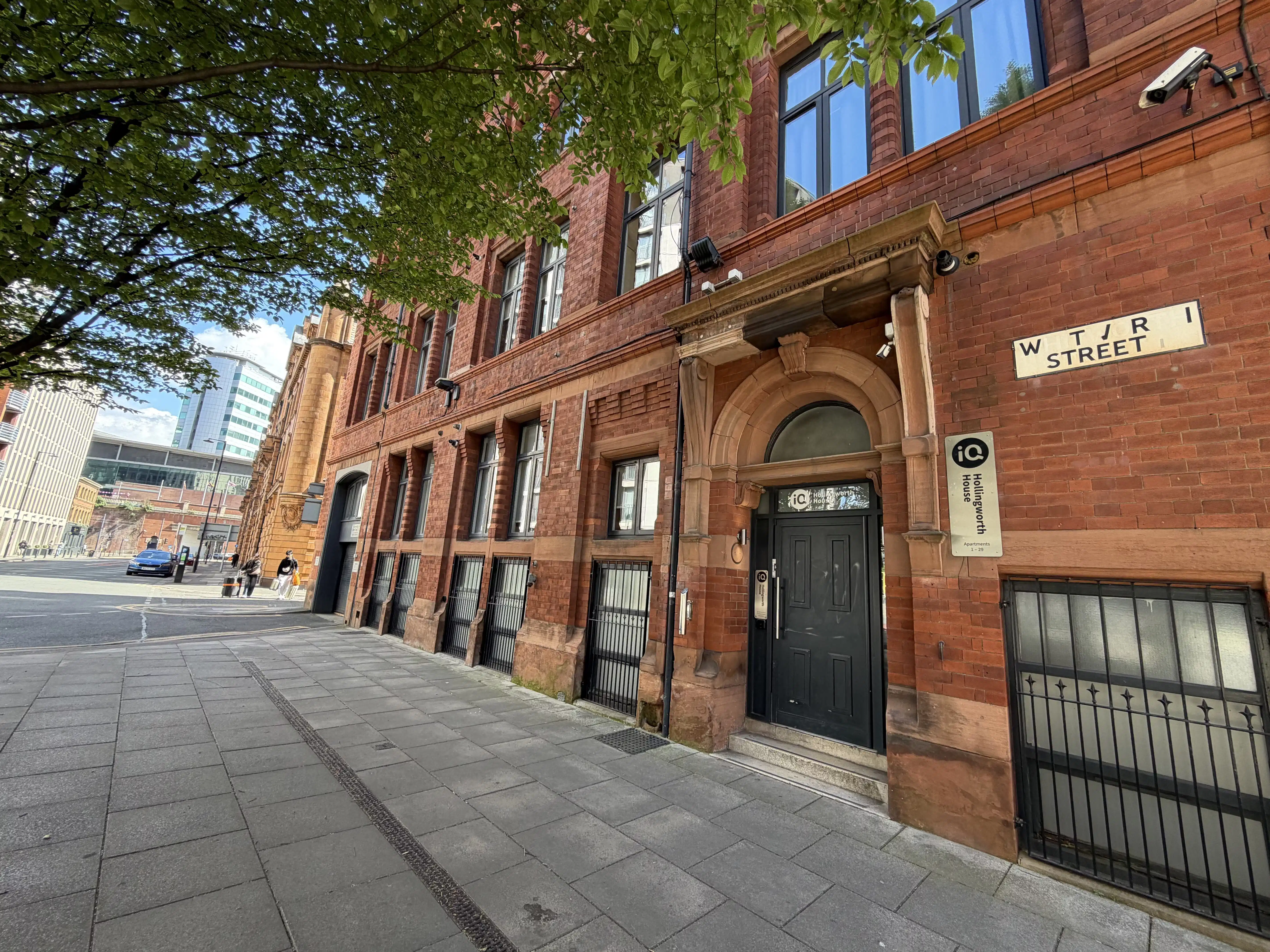 iQ Hollingworth House, Manchester image 14