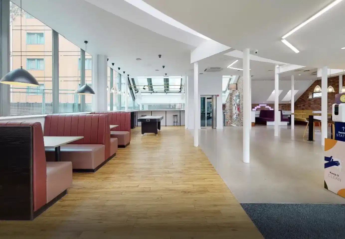 iQ Kerria Apartments, Manchester image 13