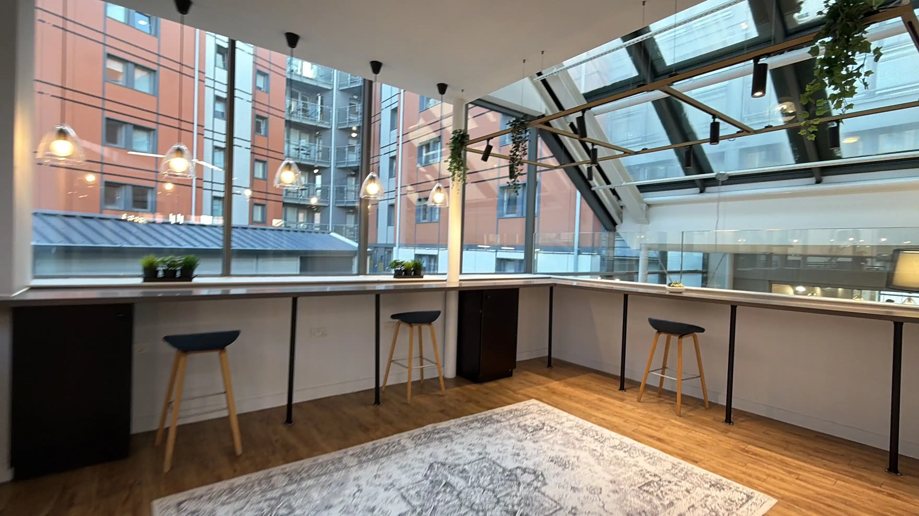 iQ Kerria Apartments, Manchester image 37