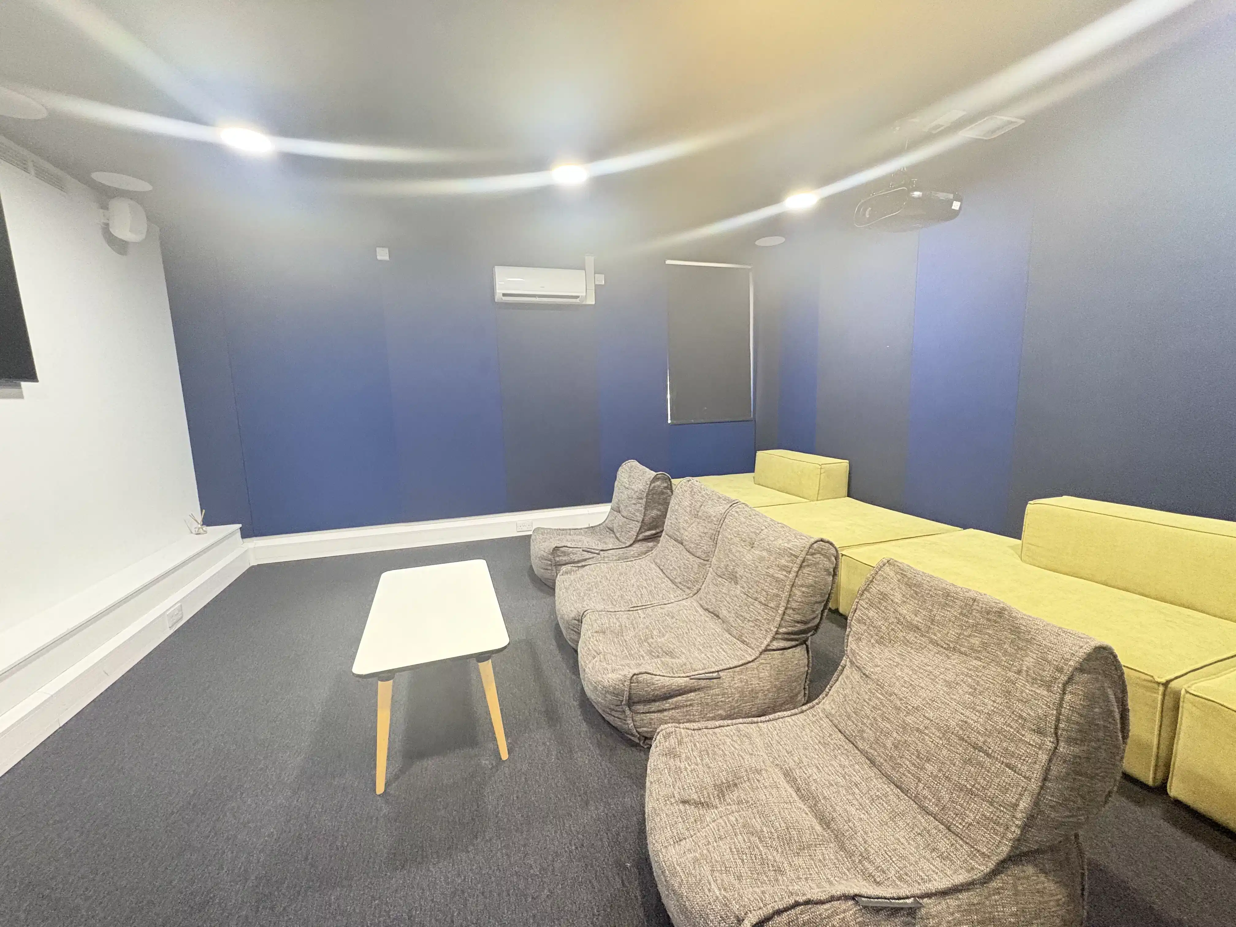 iQ Newland House, Nottingham image 24