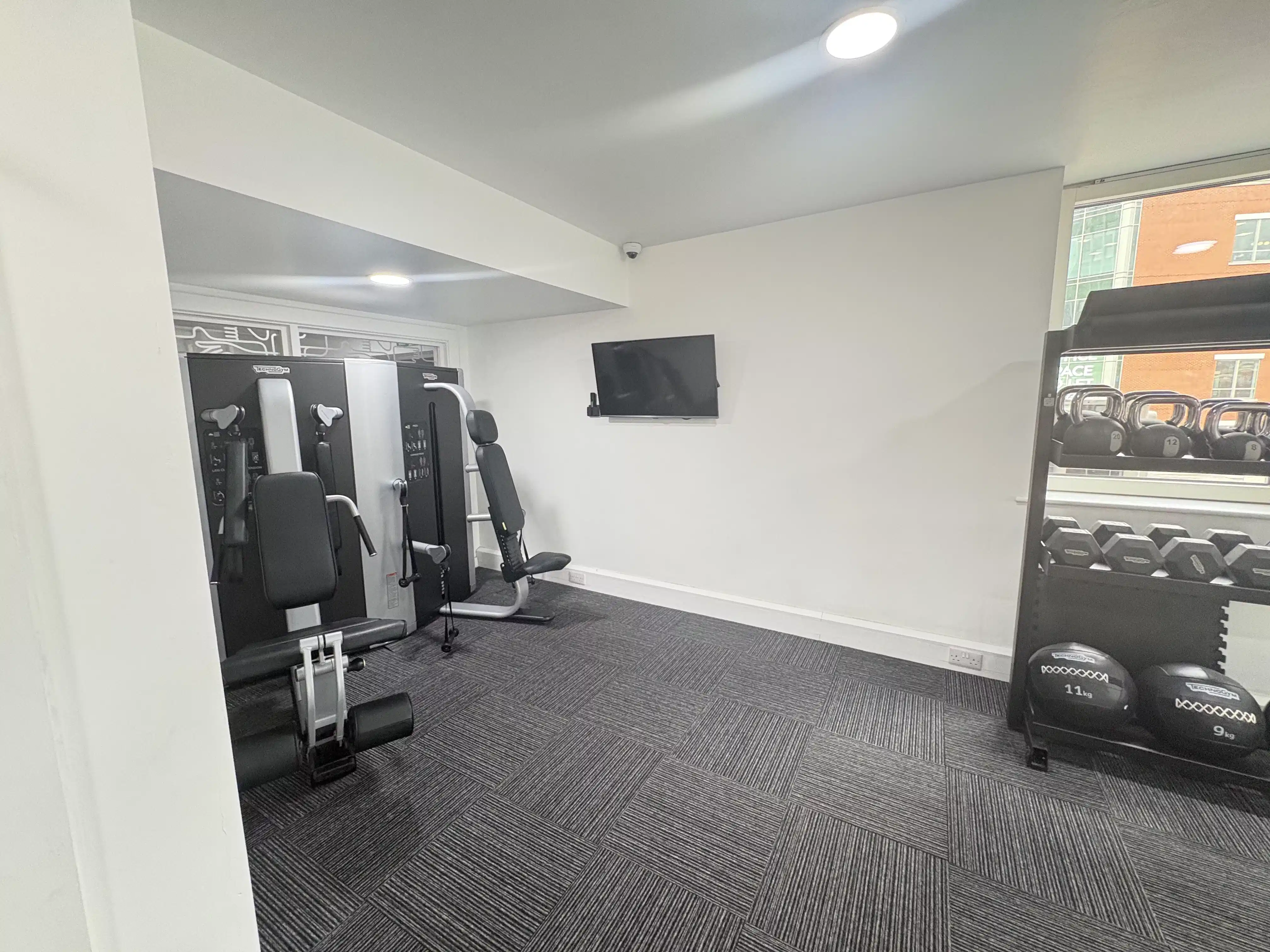 iQ Newland House, Nottingham image 15