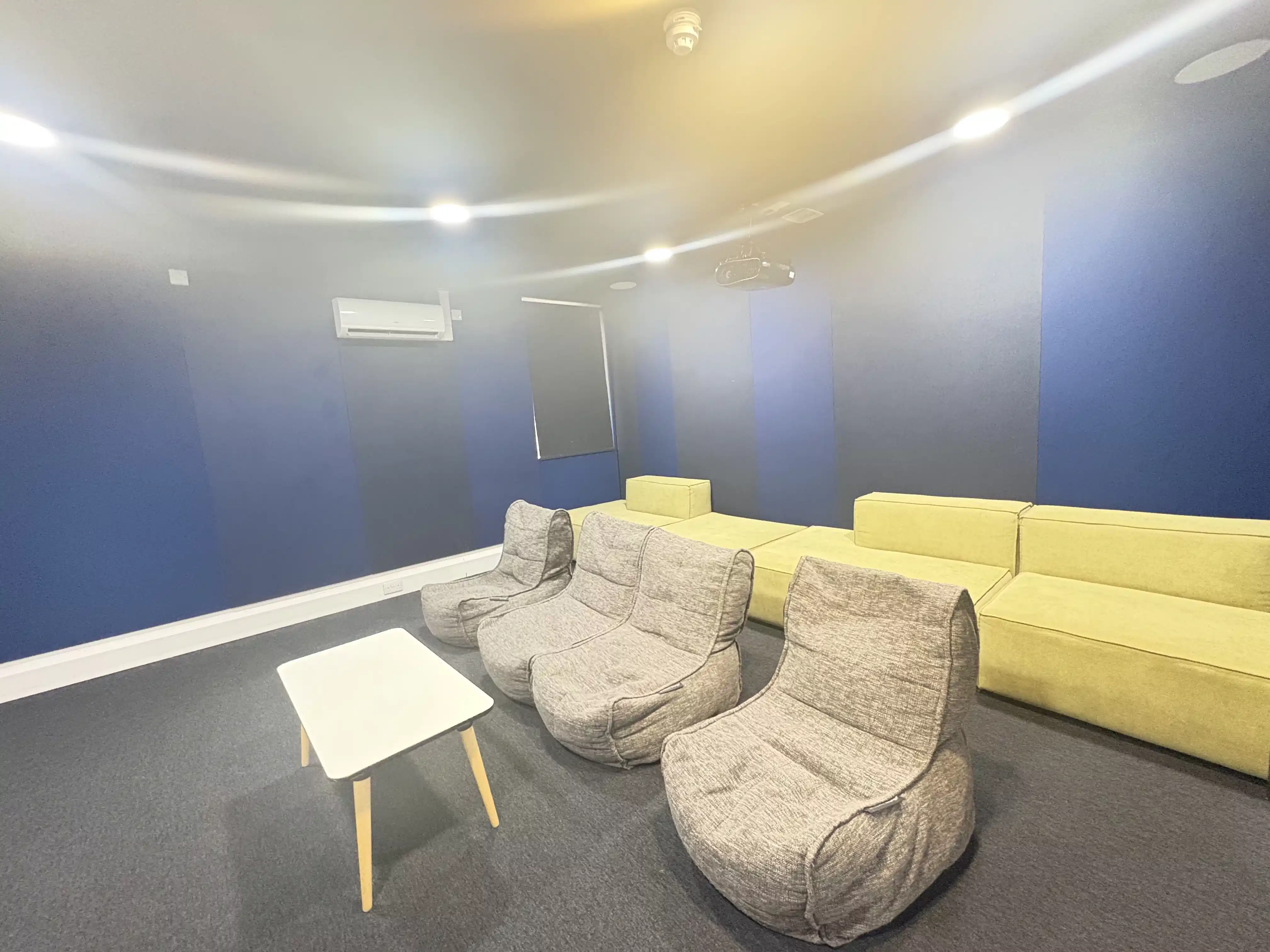 iQ Newland House, Nottingham image 25