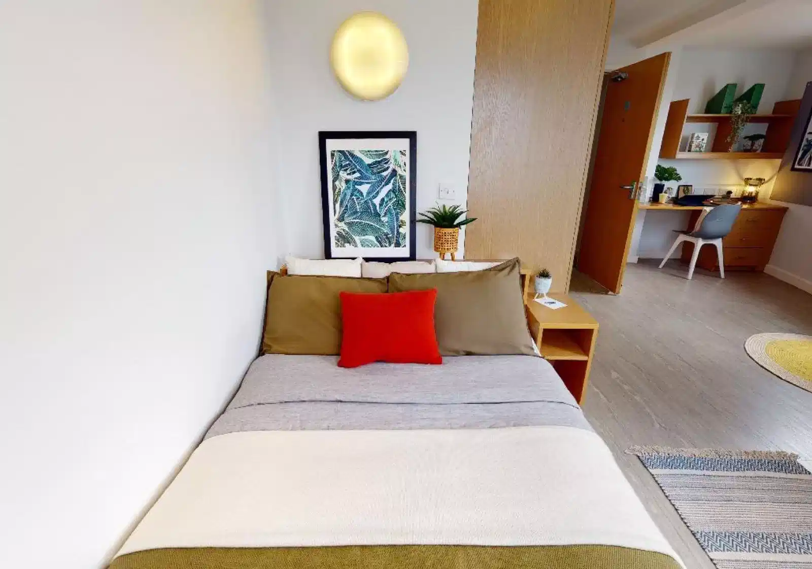 Gold En Suite