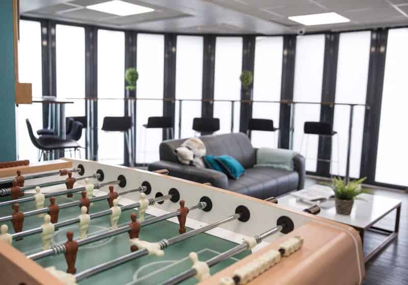 Amenities?w=400&h=260&fit=crop&q=40&auto=format&trim=auto