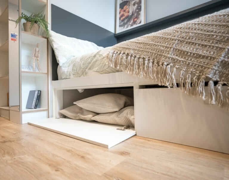 Amenities?w=400&h=260&fit=crop&q=40&auto=format&trim=auto