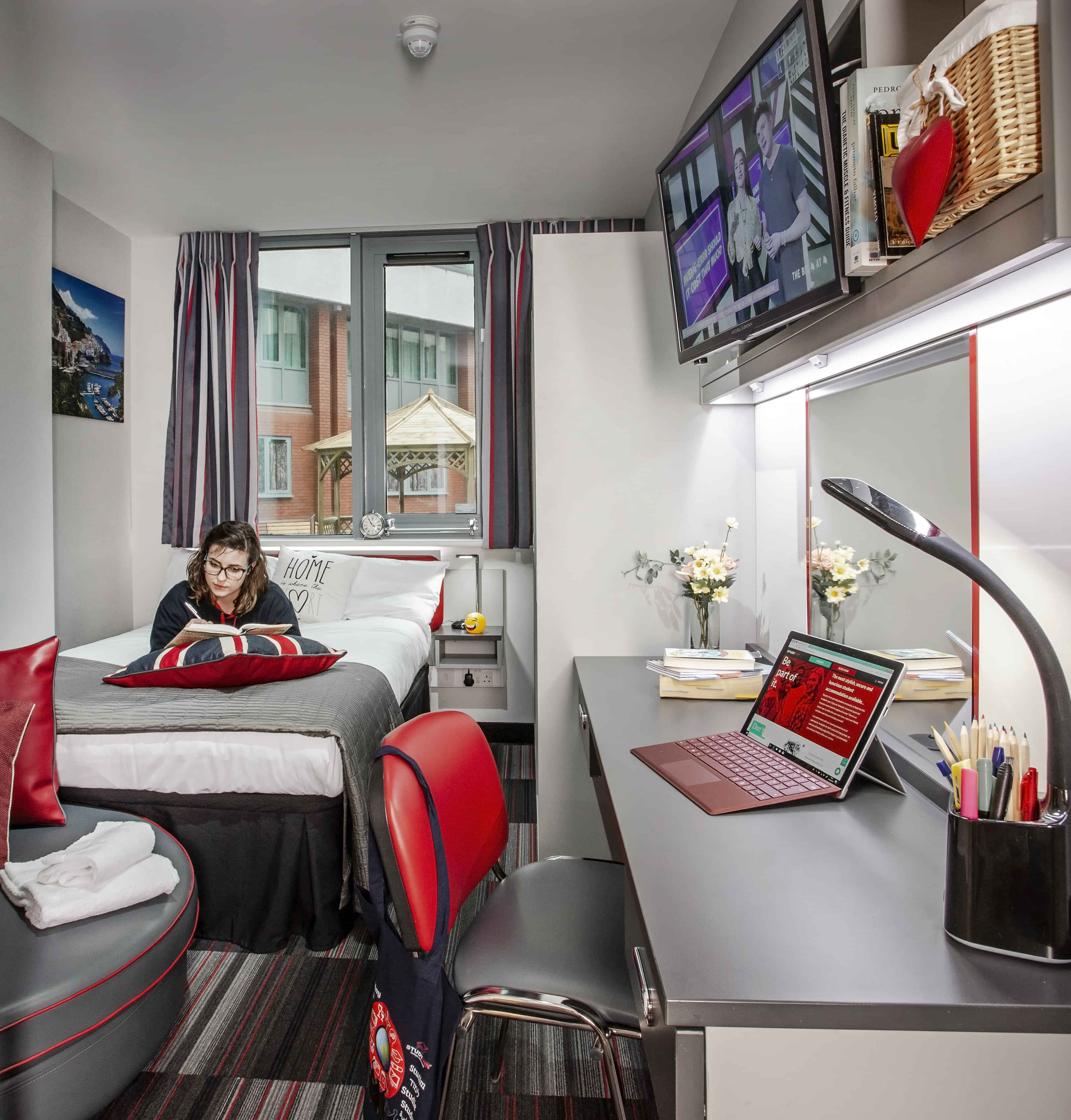 Lemyngton Street, Loughborough - Loughborough, England, United Kingdom - Bedroom