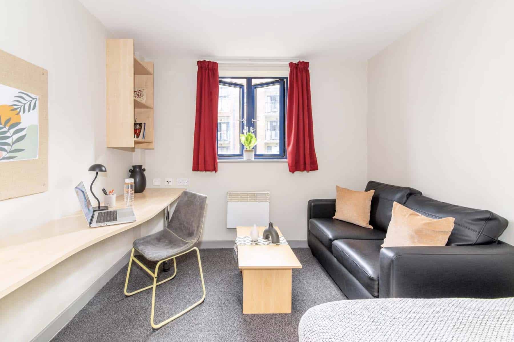 Amenities?w=400&h=260&fit=crop&q=40&auto=format&trim=auto