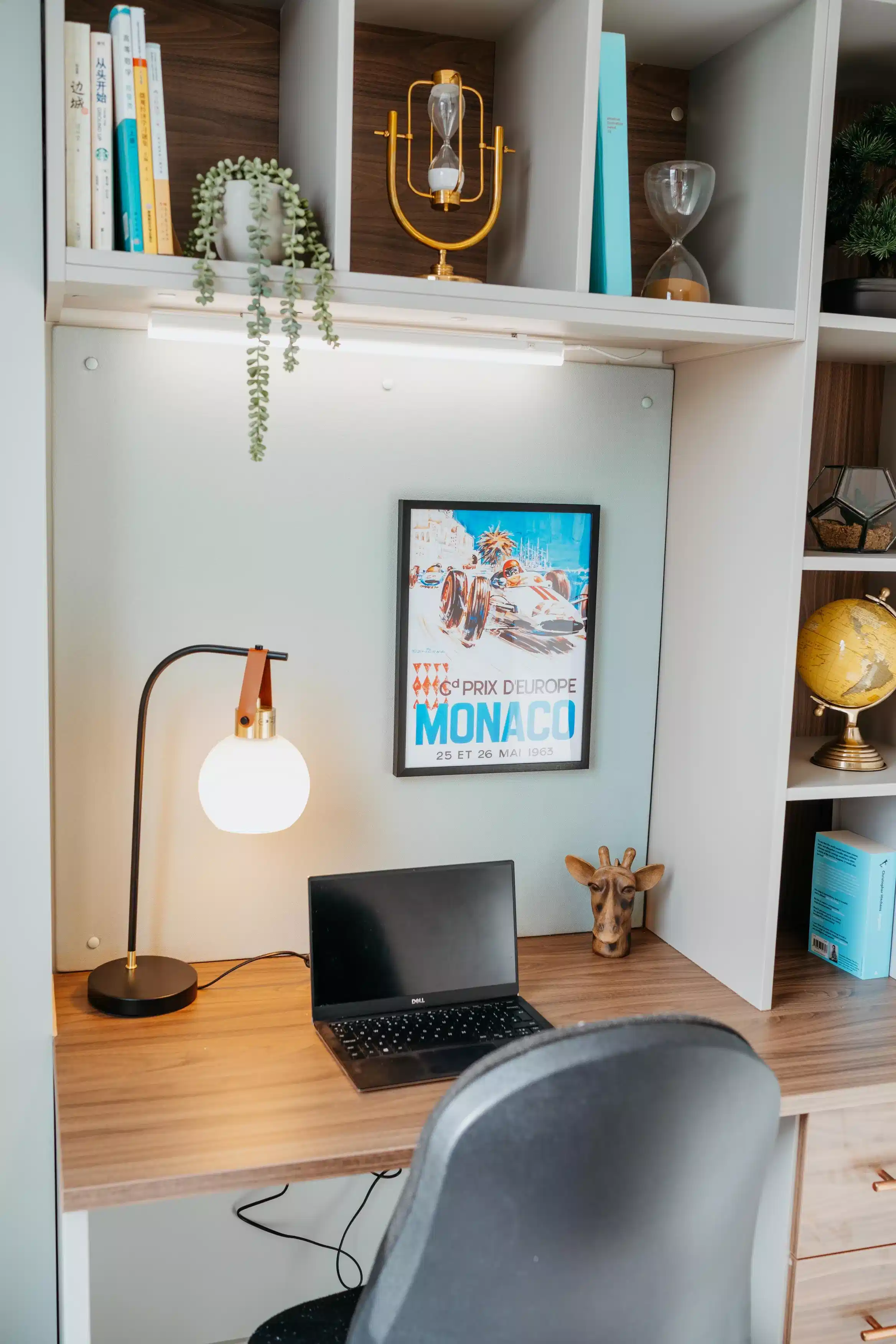 Common Area?w=400&h=260&fit=crop&q=40&auto=format&trim=auto