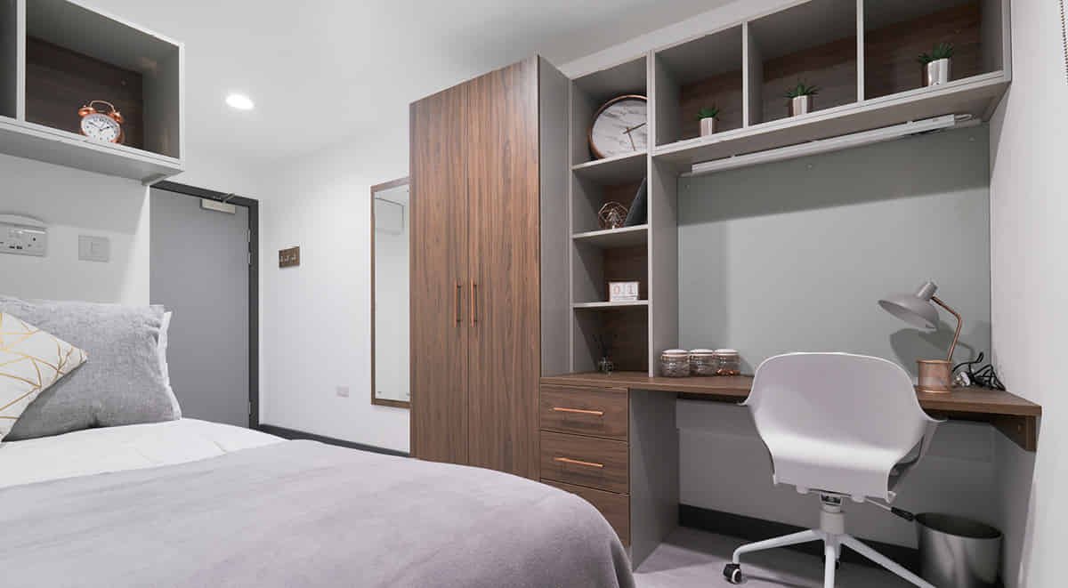 Deluxe Accessible Ensuite