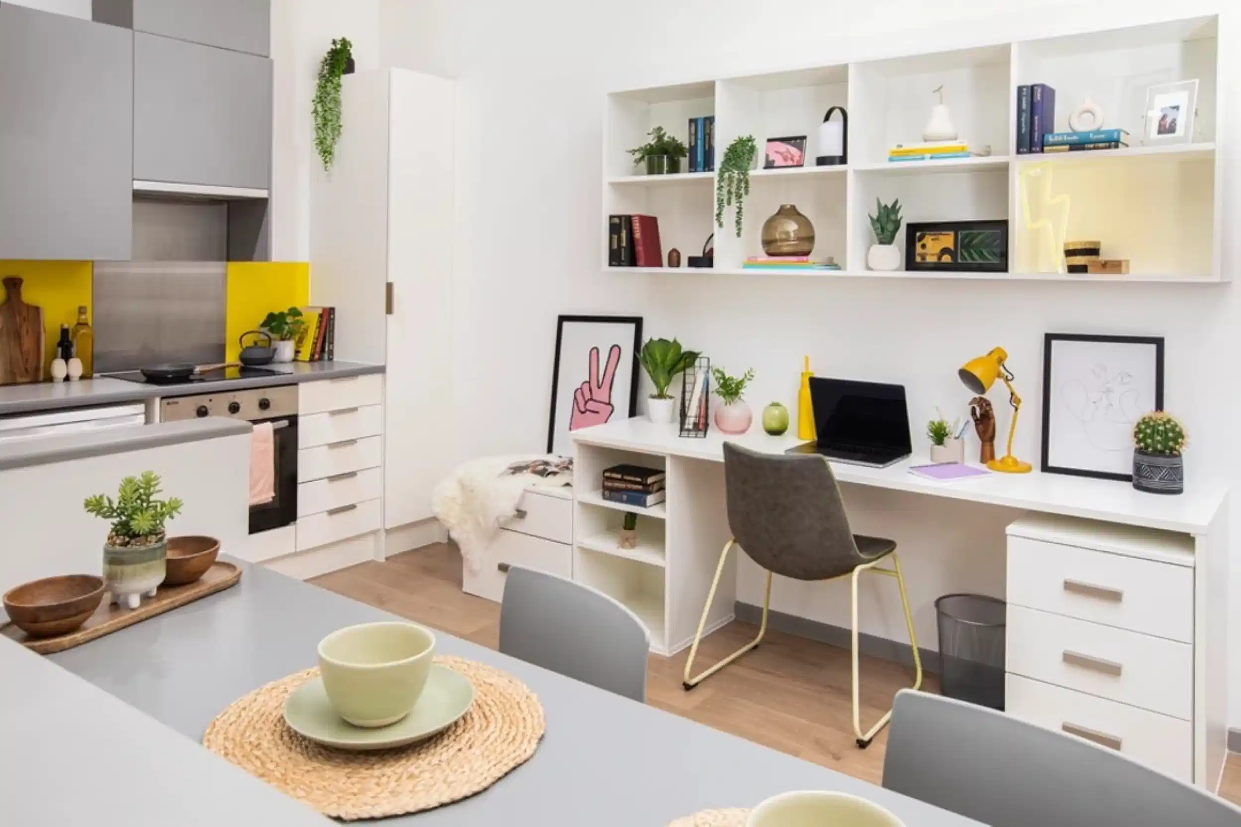 Battery Park, Birmingham - Birmingham, England, United Kingdom - Amenities