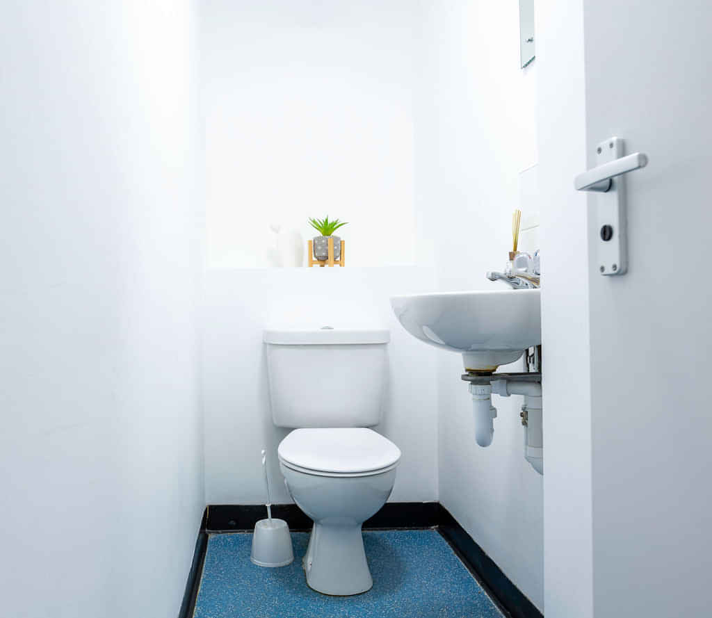 Common Area?w=400&h=260&fit=crop&q=40&auto=format&trim=auto