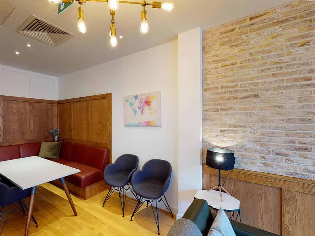 Árasáin P&V, Dublin view 6