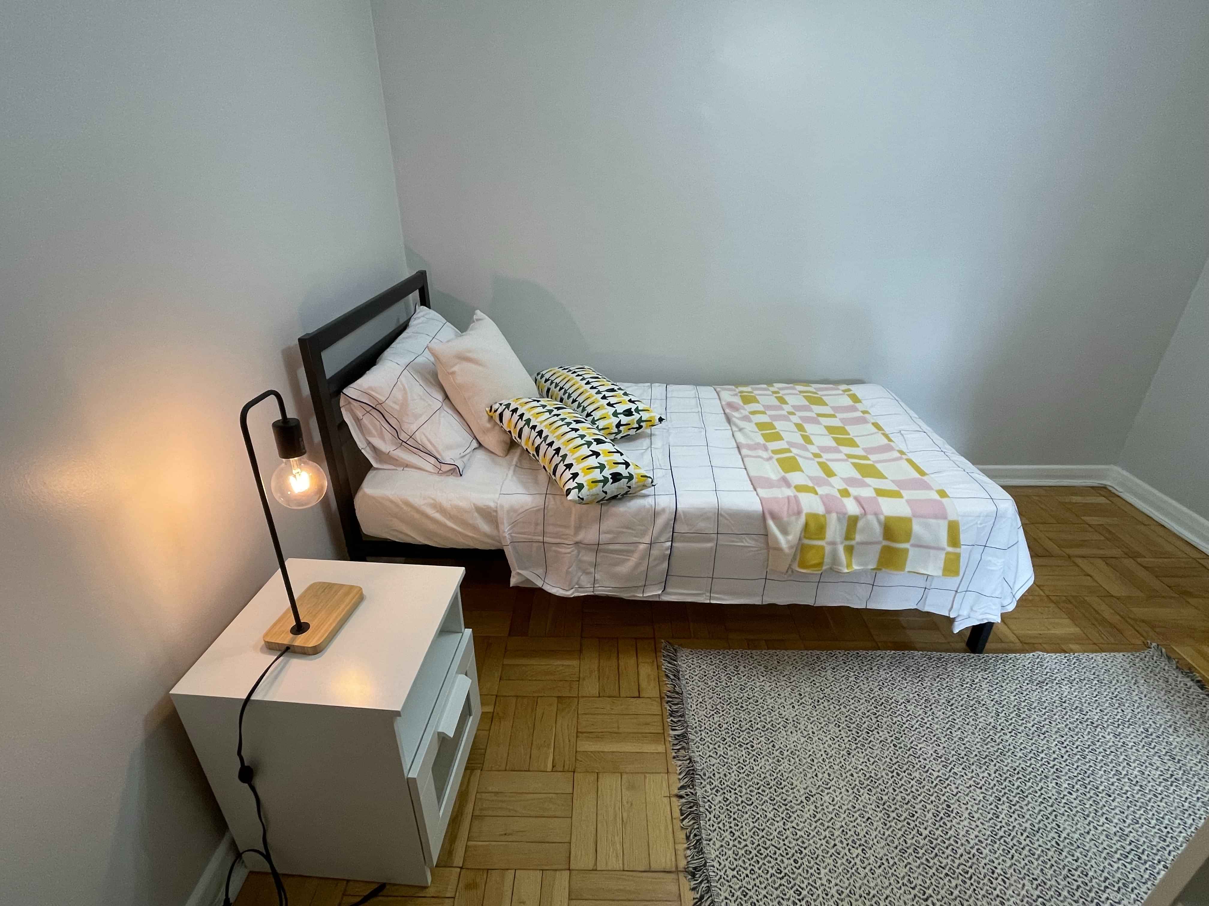 Heath Street, Toronto - Toronto, Ontario, Canada - Flex Room - Bedroom