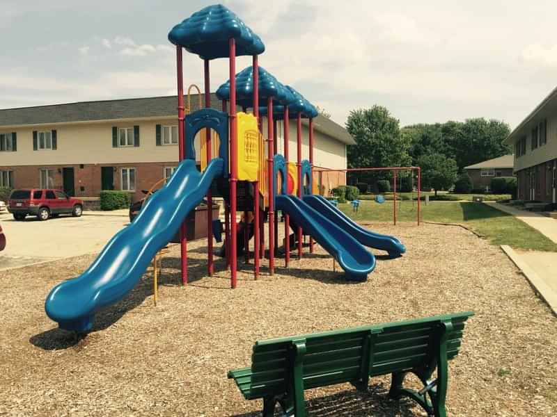 Pinecrest Apartments, Normal - Normal, Illinois, United States - Exterior