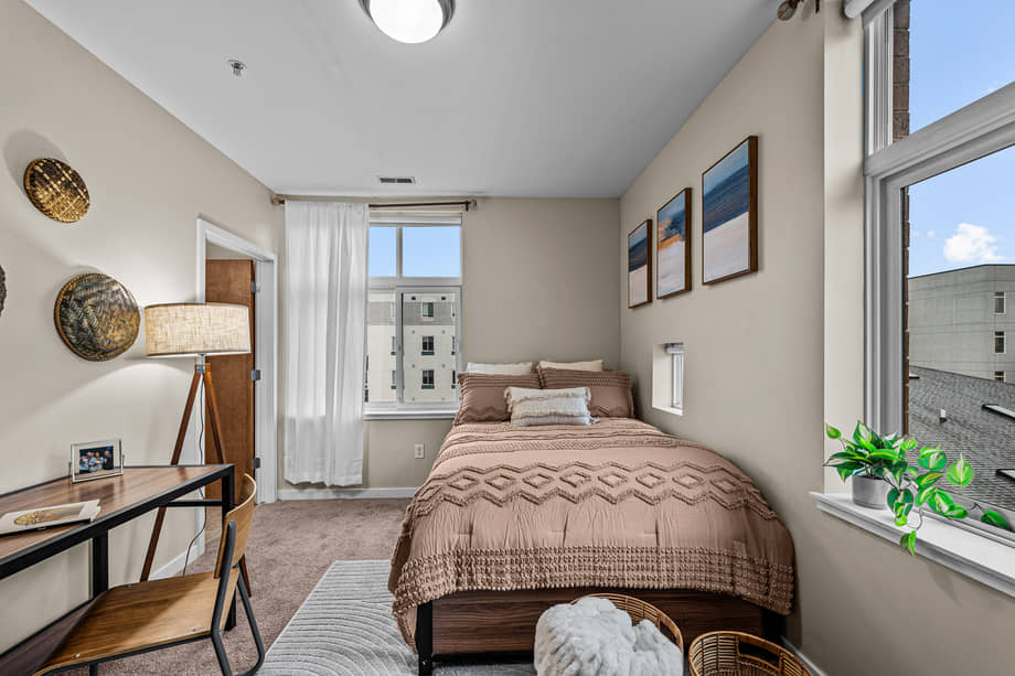 The Flats, Normal Student Apartments | Amber