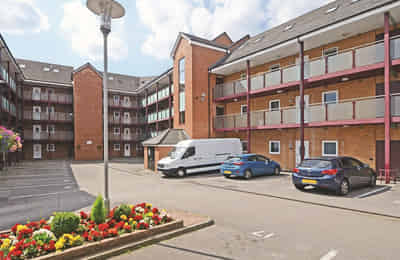 Hassells Bridge Apartments, Newcastle Under Lyme - Newcastle-under-Lyme, United Kingdom - Exterior