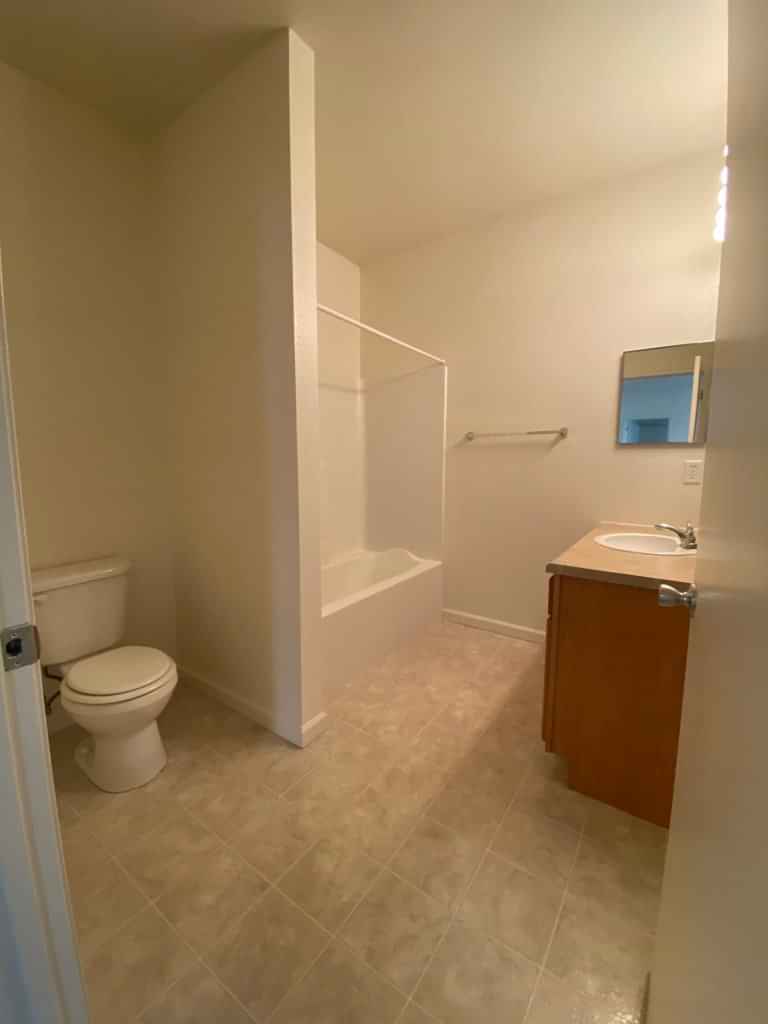 Ironwood Gardens Apartments, Normal - Normal, Illinois, United States - Bathroom