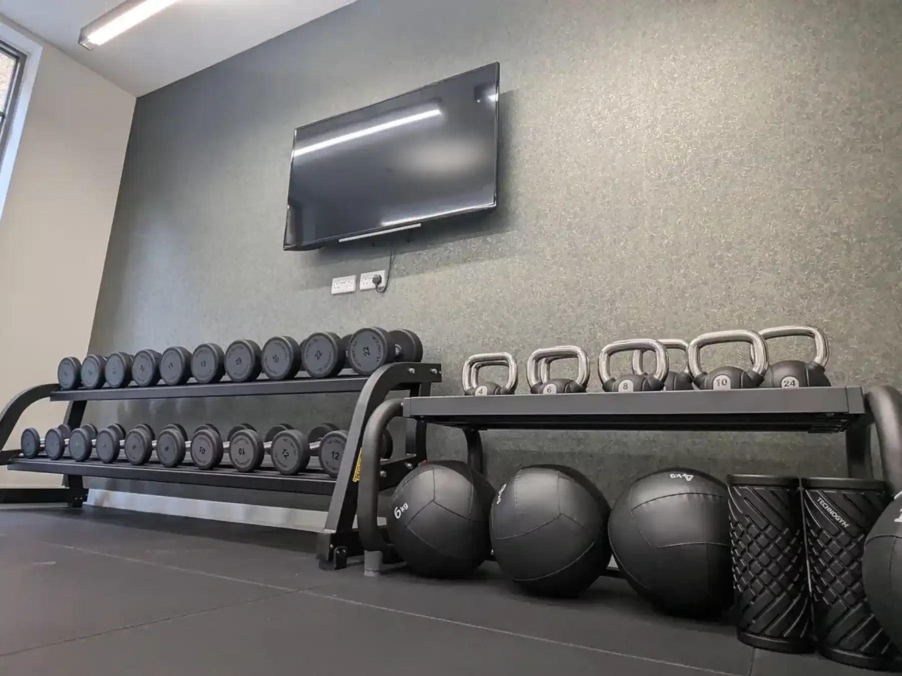 Yugo Depot Point, London - London, England, United Kingdom - Amenities