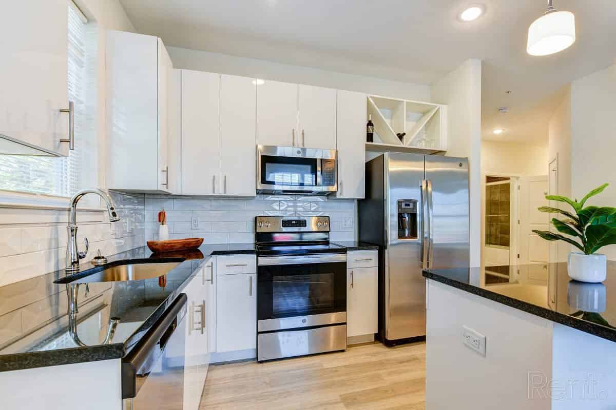 Solo At North Bergen, North Bergen - North Bergen, New Jersey, United States - Kitchen