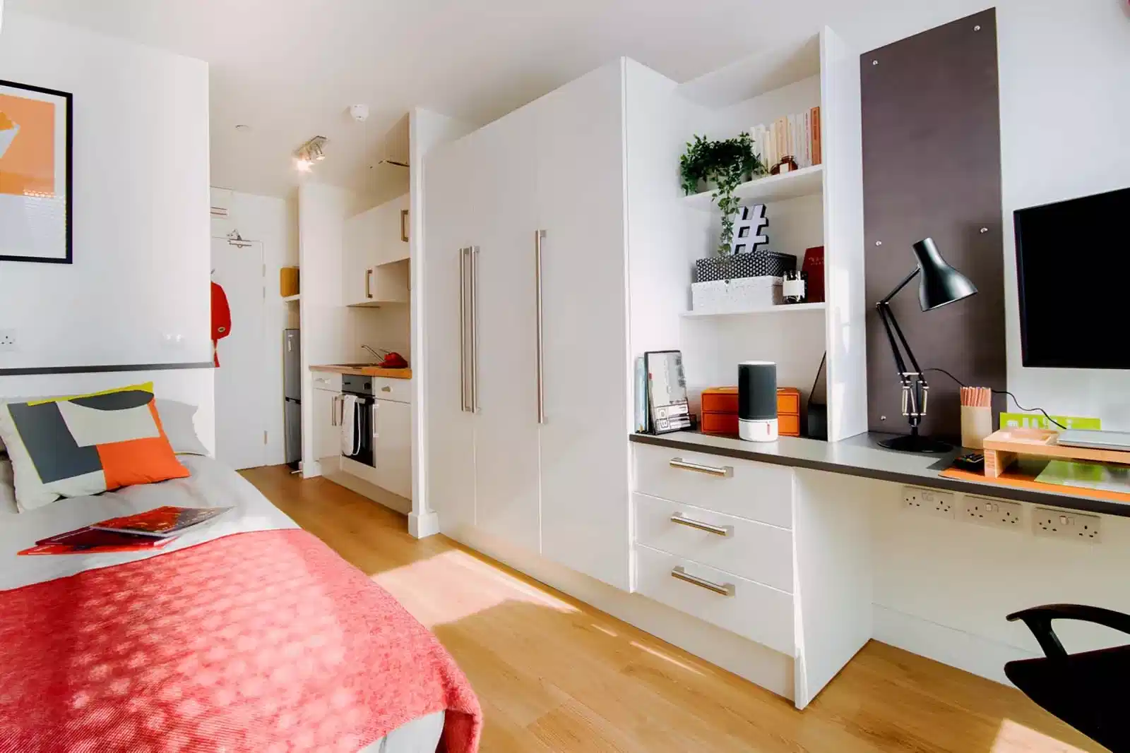 Upper Deluxe Studio With City View